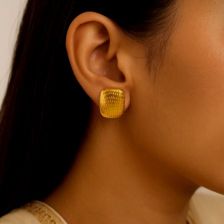 18K Gold Plated Textured Rhombus Modern Stud Earrings